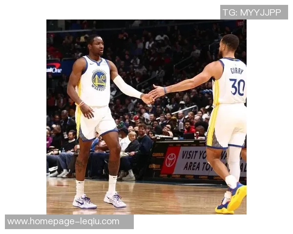 勇士与快船精彩对决无插件直播全程回顾与分析