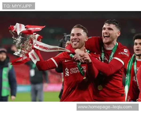 哈斯菲尔德主场迎战狼队争夺英超宝贵积分的激烈对决