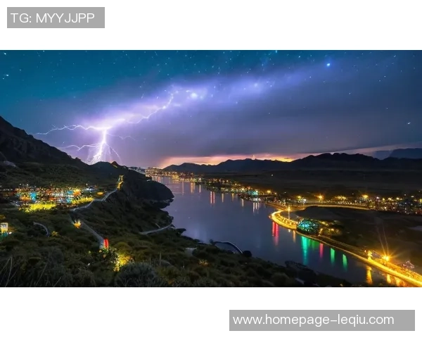 天空与风暴的对决现场直播揭示自然力量的壮丽与威严